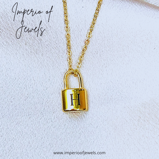 Initial letter necklaces,gold,chain, lock#-02056SSN-20